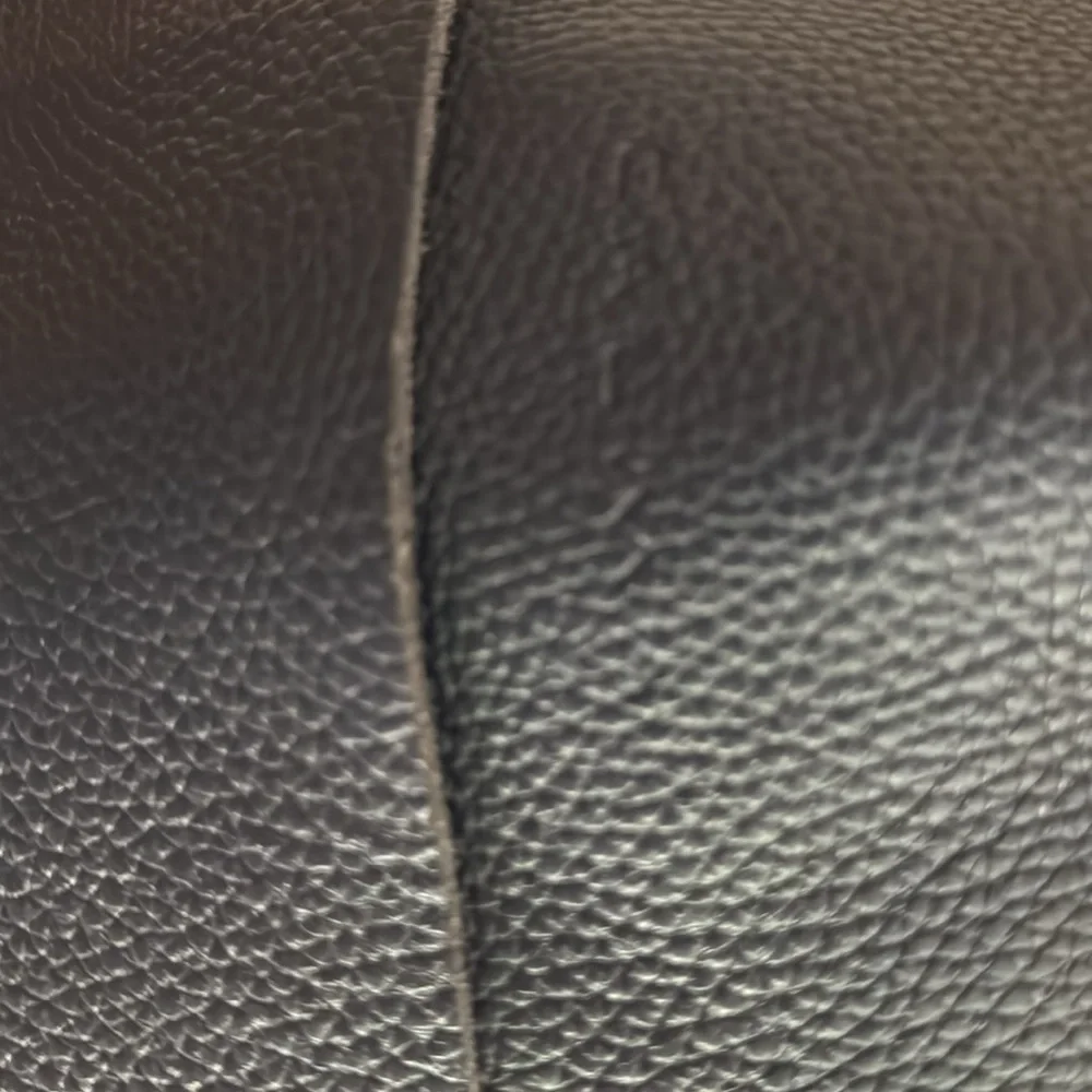 Calma Pebbled Leather Unlined Elegant NavyTote w/Brown Leather Straps - Picture 2 of 7